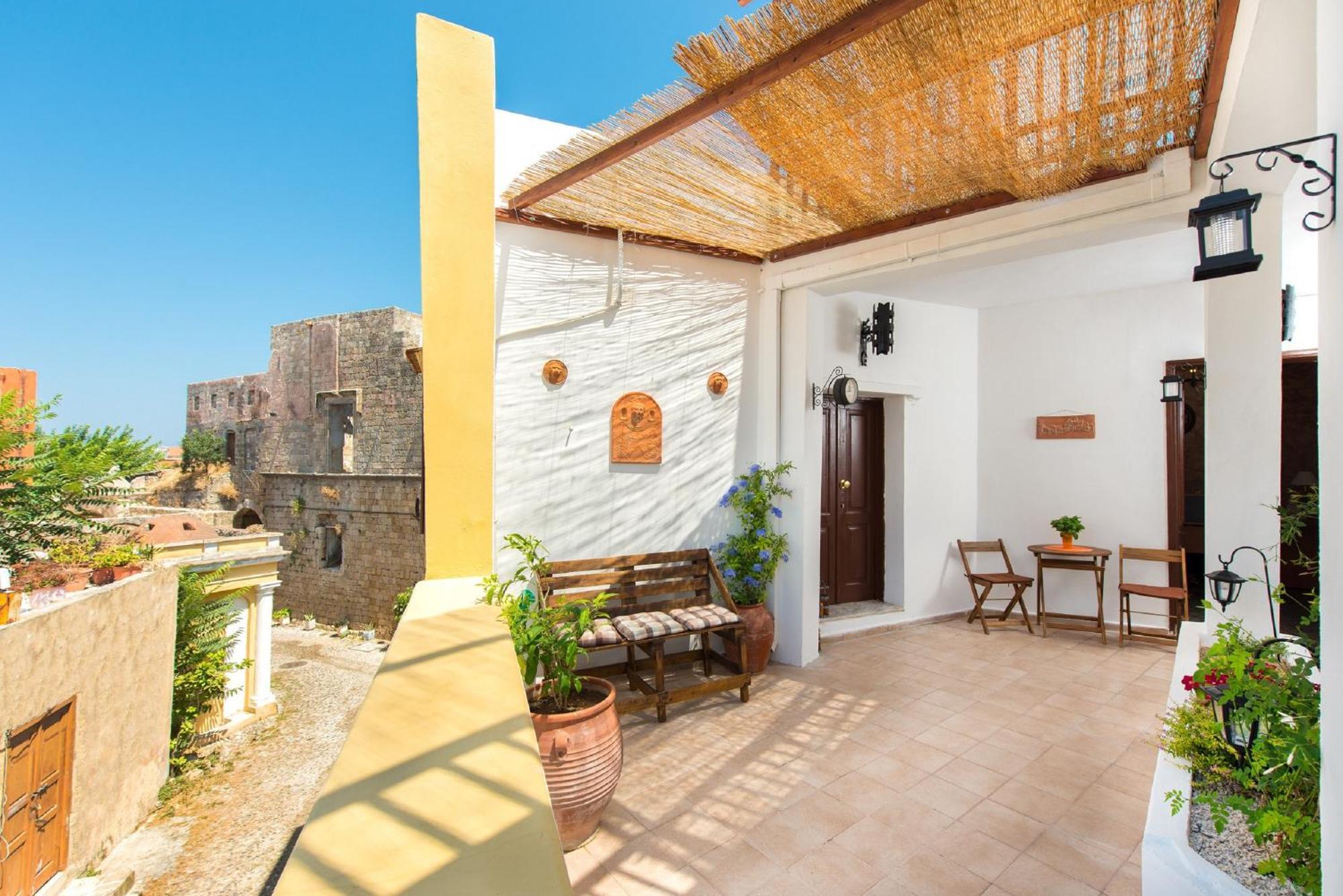 Knights Of Old Town Apartment Rhodes City ภายนอก รูปภาพ