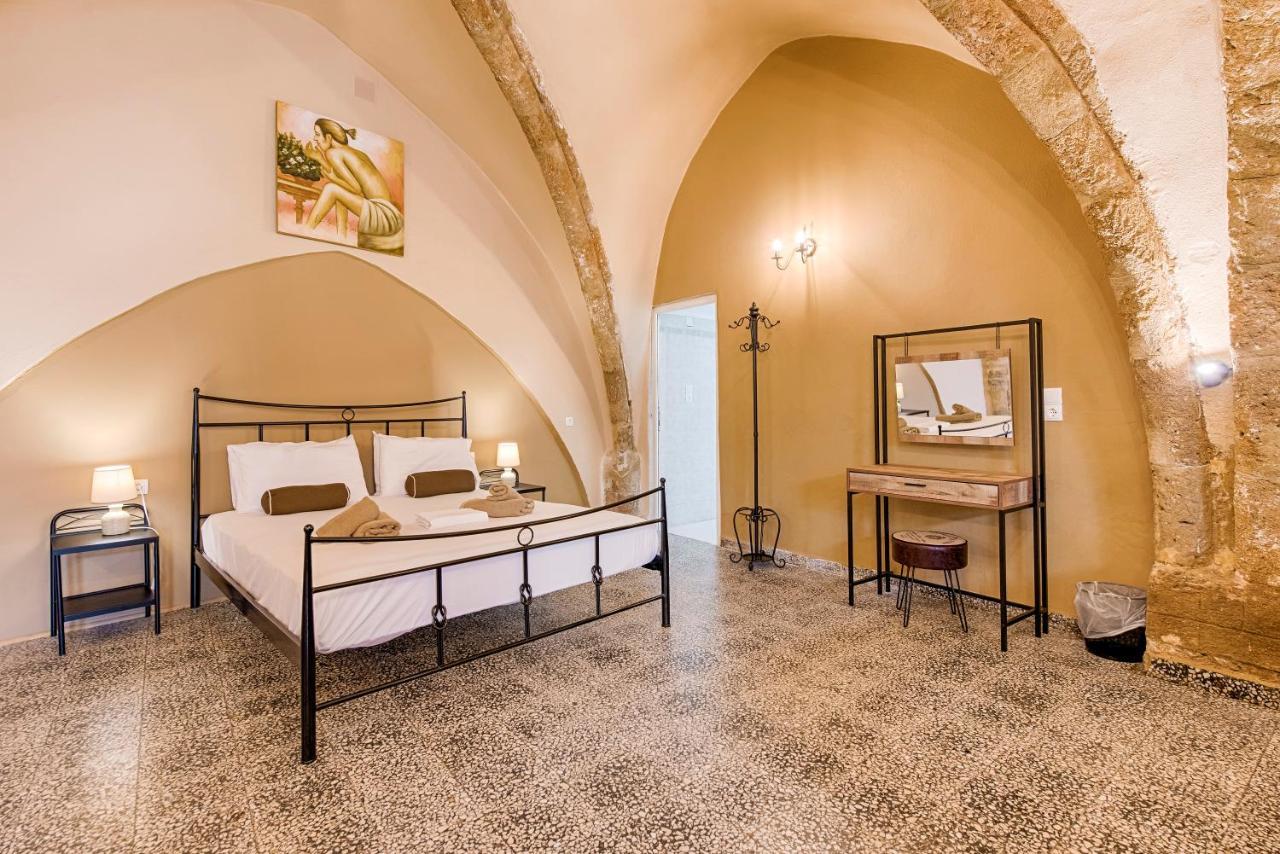 Knights Of Old Town Apartment Rhodes City ภายนอก รูปภาพ