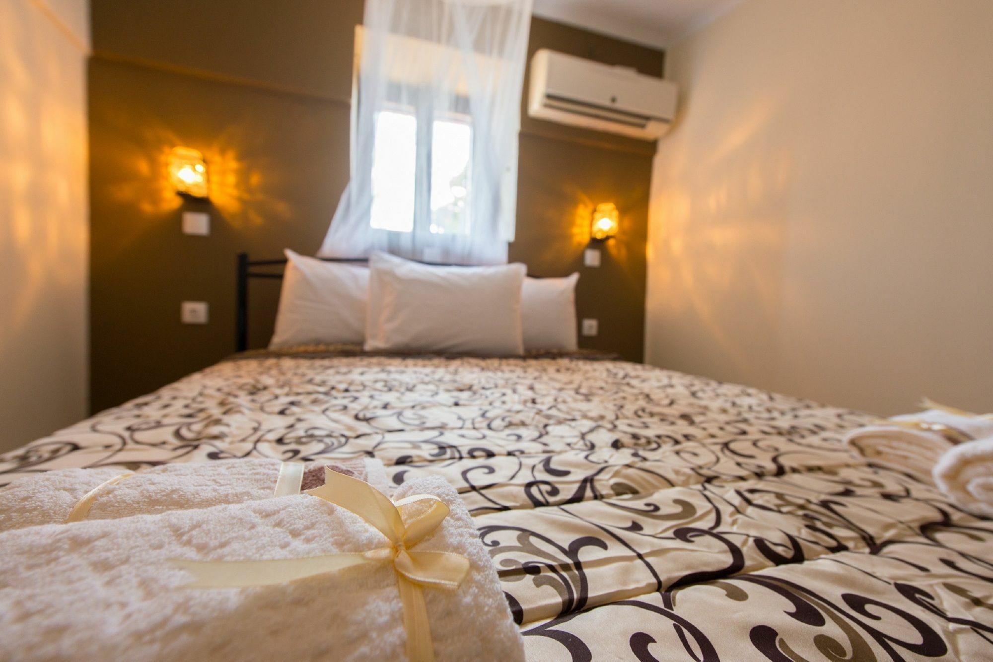Knights Of Old Town Apartment Rhodes City ภายนอก รูปภาพ