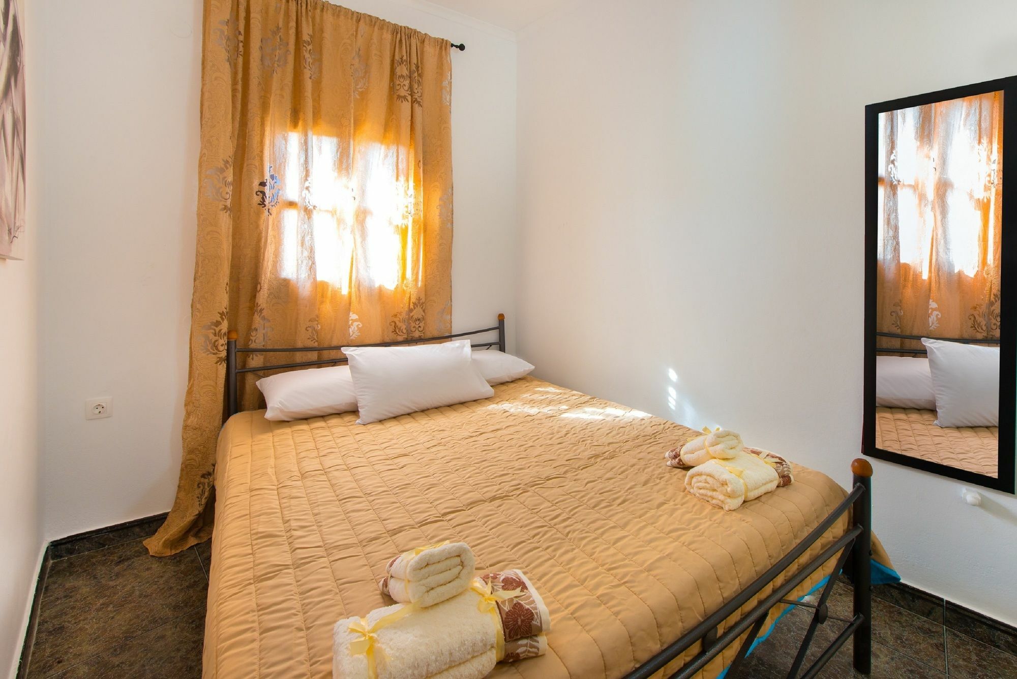Knights Of Old Town Apartment Rhodes City ภายนอก รูปภาพ