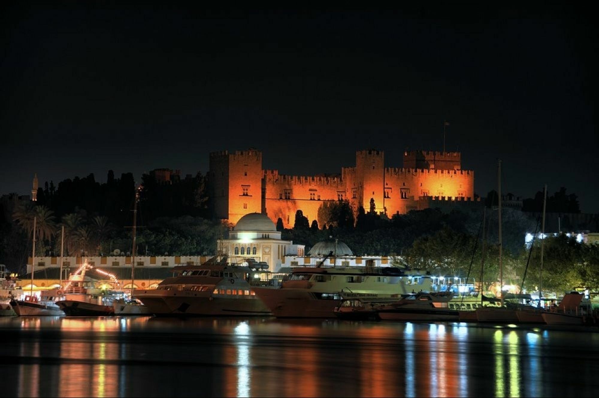 Knights Of Old Town Apartment Rhodes City ภายนอก รูปภาพ